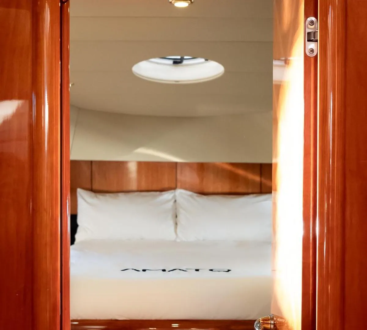 Luxury Yacht 